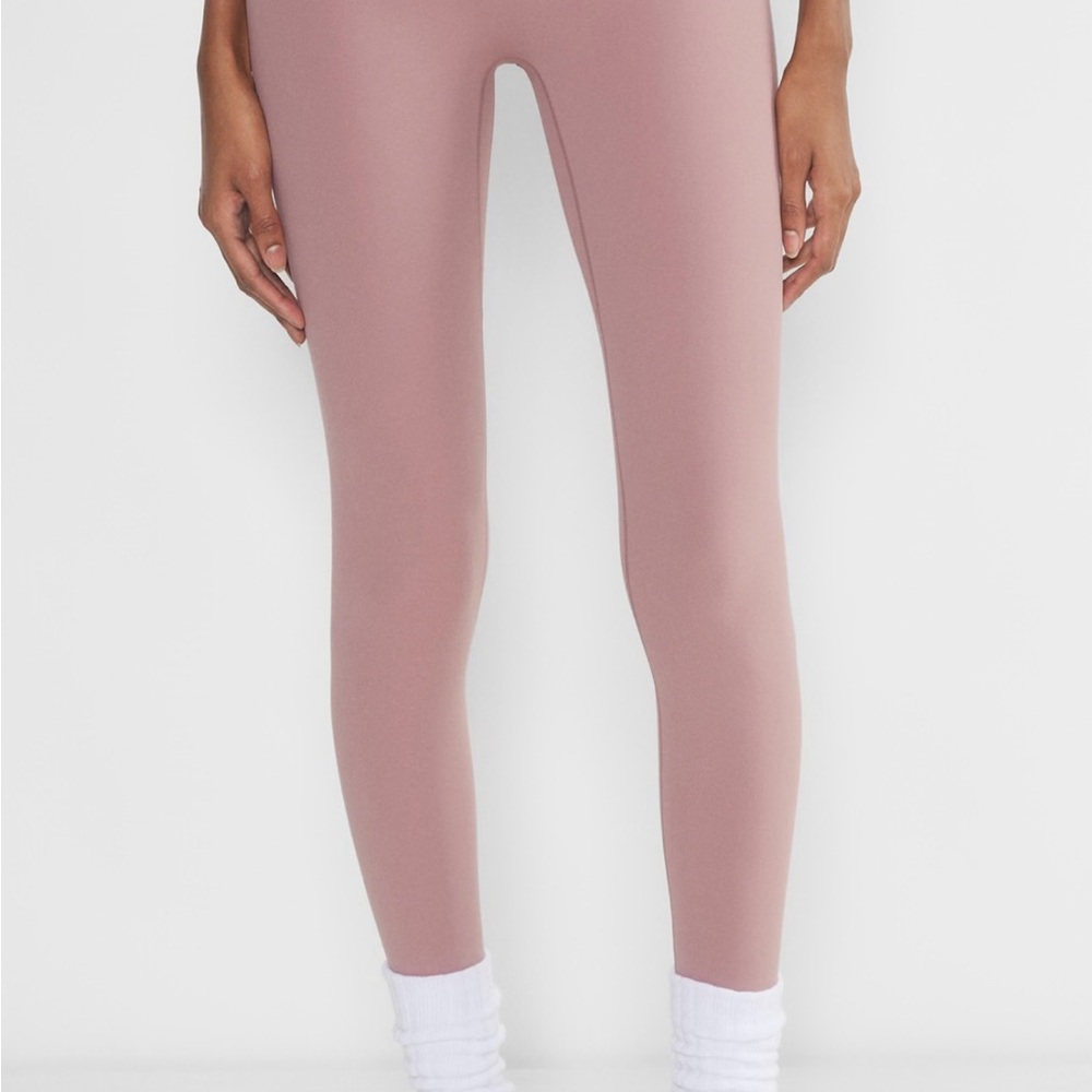 NWT Aritzia Butter Infinite Cheeky Hi-rise Leggings